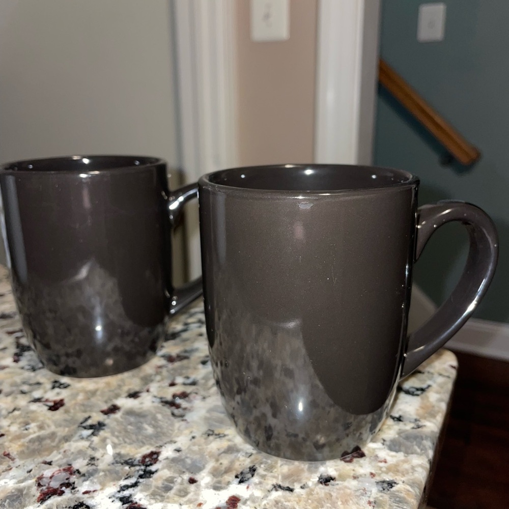 Elegant Black Ceramic Mug Set